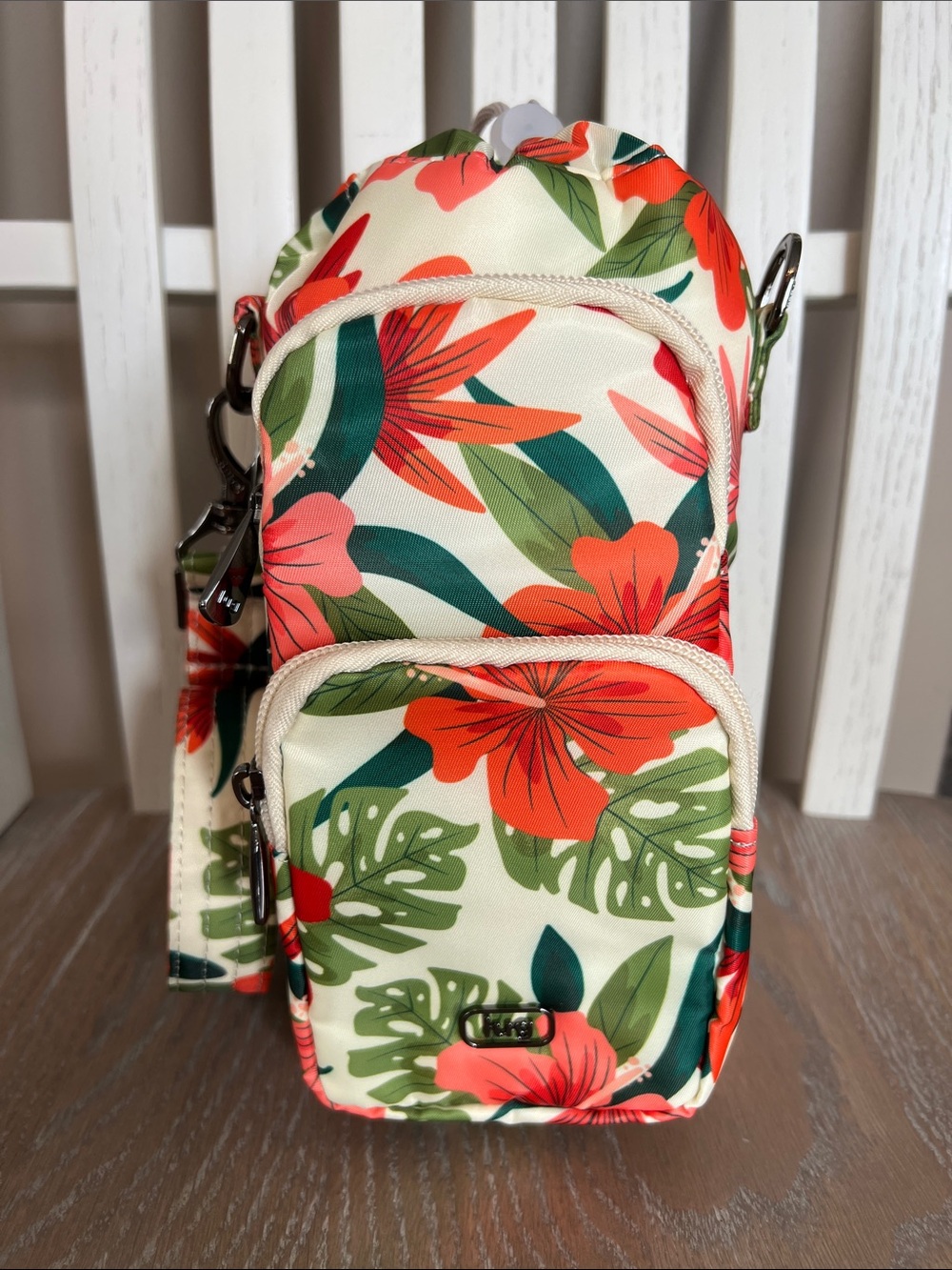 Lug Huggie SE RARE lush Luau